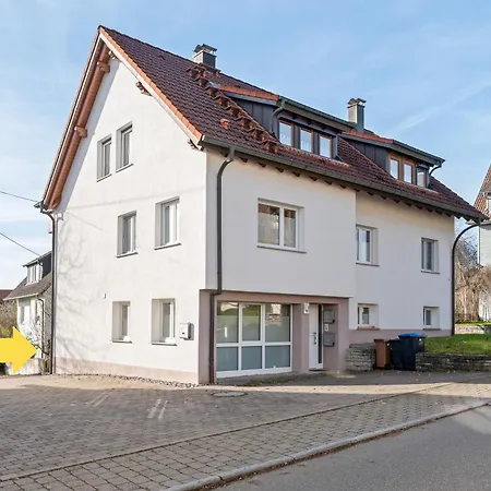 Helles & Ruhiges Nahe A81 *